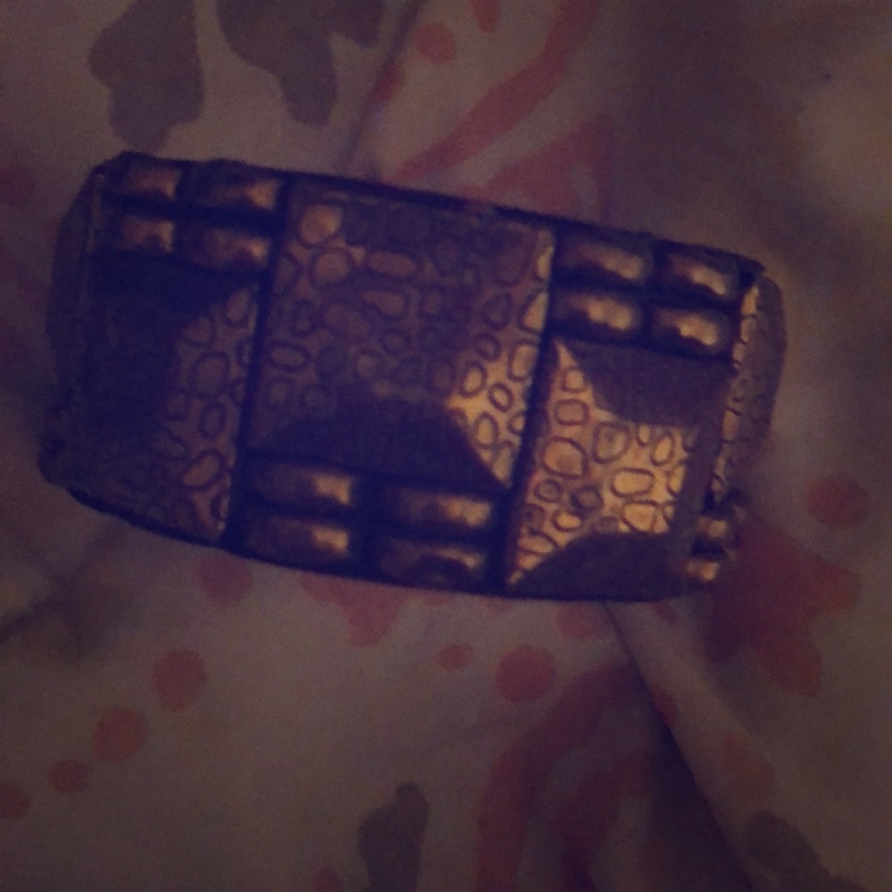 Bracelet